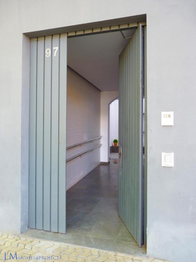 Alameda Square Apartment Seville Exterior photo